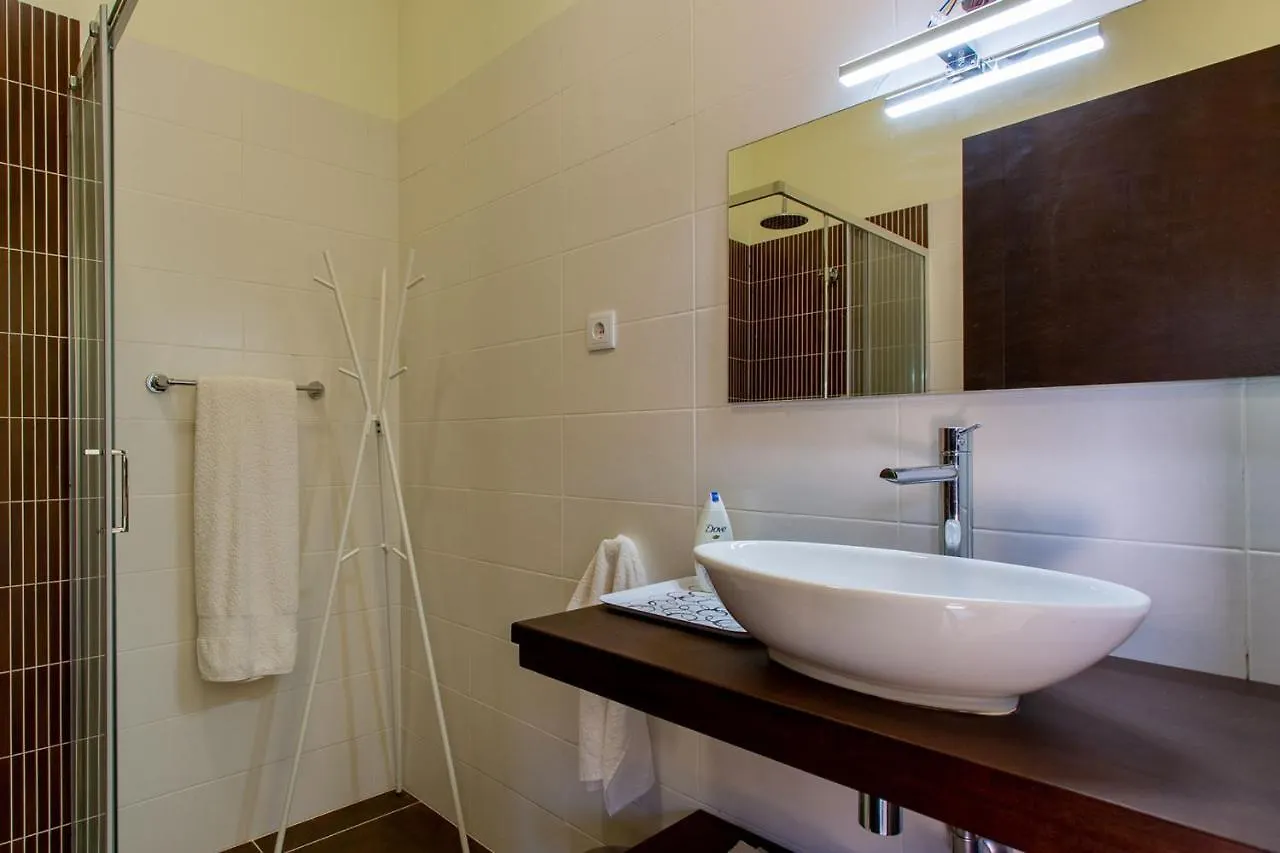 Corte Velada Guest House By Lovelystay Lagos Appartement